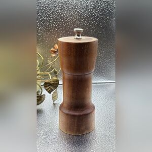 "5/$25" Chunky Wood Pepper Mill Grinder Made In USA